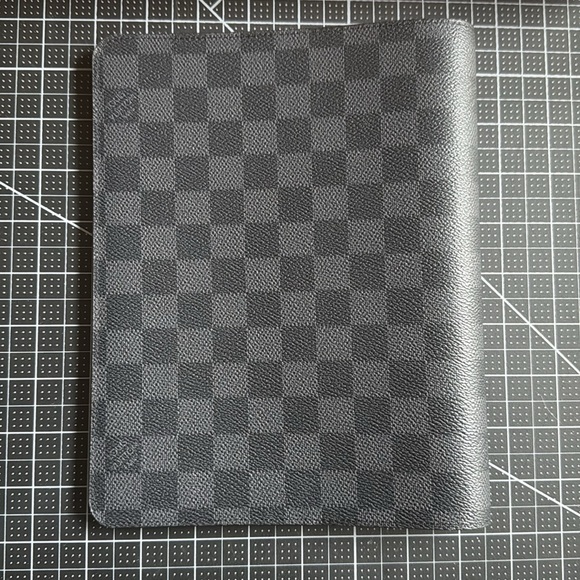 Louis Vuitton Desk Agenda Cover A5 insert size, Damier Black - Picture 5 of 13